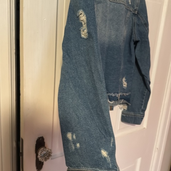 Sneak Peek Women's Large Distressed Jean Denim Jacket Blue - Picture 11 of 11